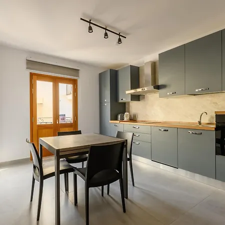 Gzr F4 Spacious In The Heart Of Malta * Gzira