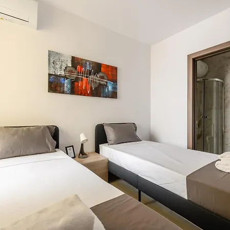Gzr F4 Spacious In The Heart Of Malta شقة Gzira