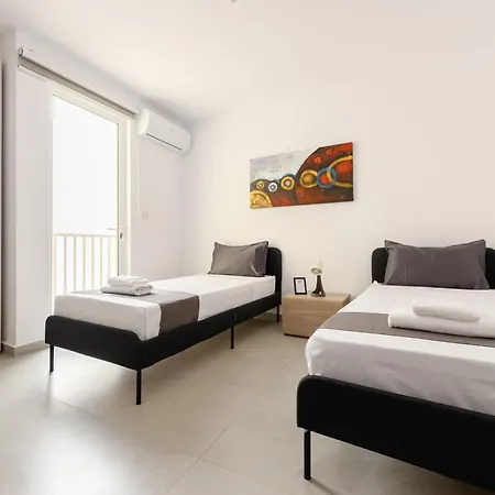 Gzr F4 Spacious In The Heart Of Malta