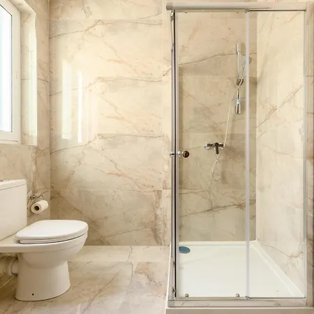 شقة Gzr F4 Spacious In The Heart Of Malta Gzira