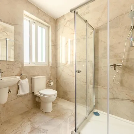 Gzr F4 Spacious In The Heart Of Malta